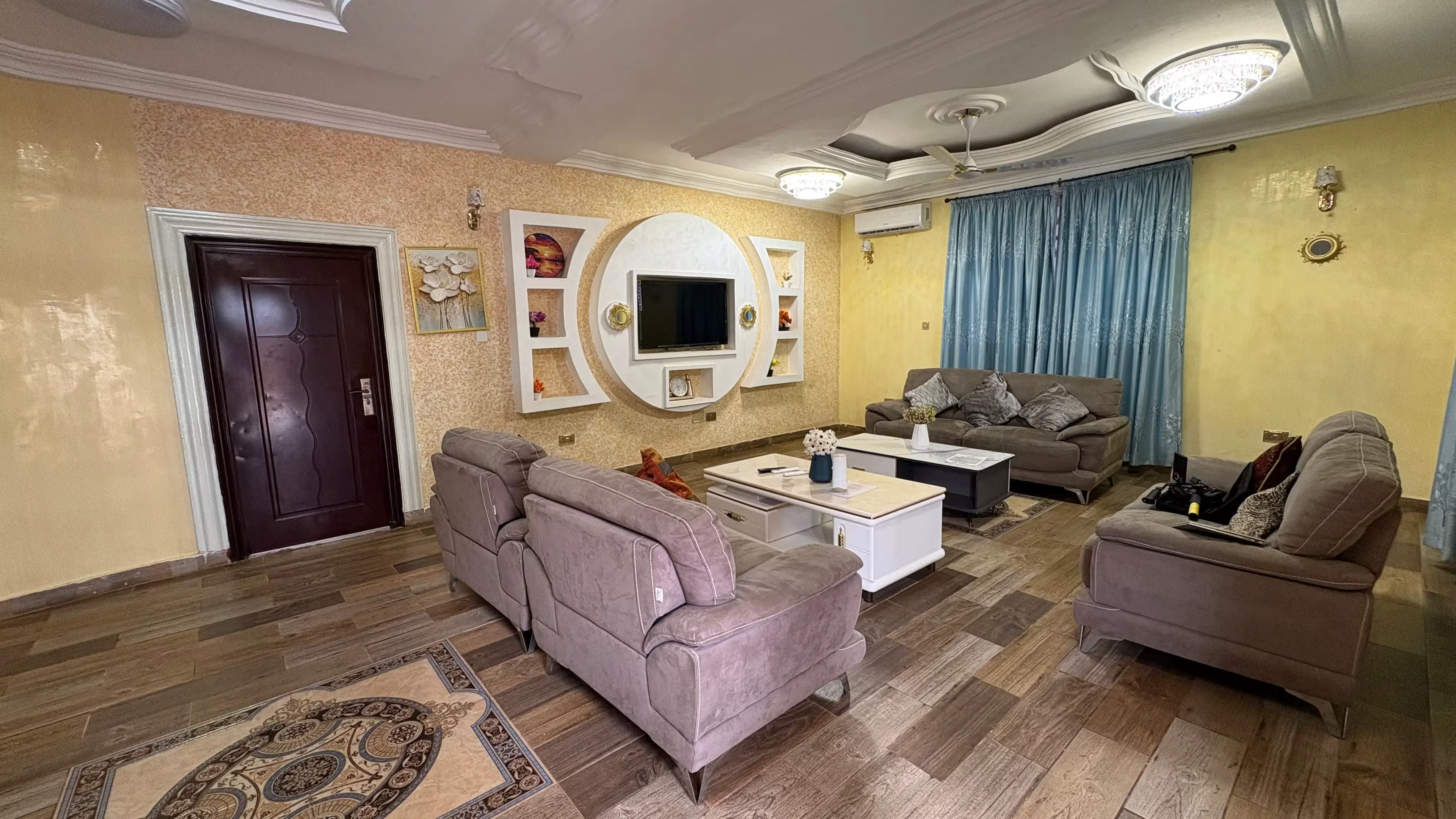 Apartment (2 Bedrooms) room at Jemima Grace Kodua Antwi Hotel